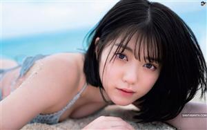 Ena Nakano - scrumptious Japanese babe on the beach